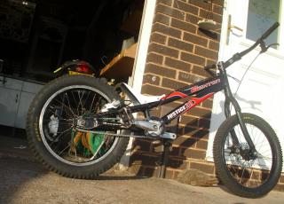 ashton trials bike