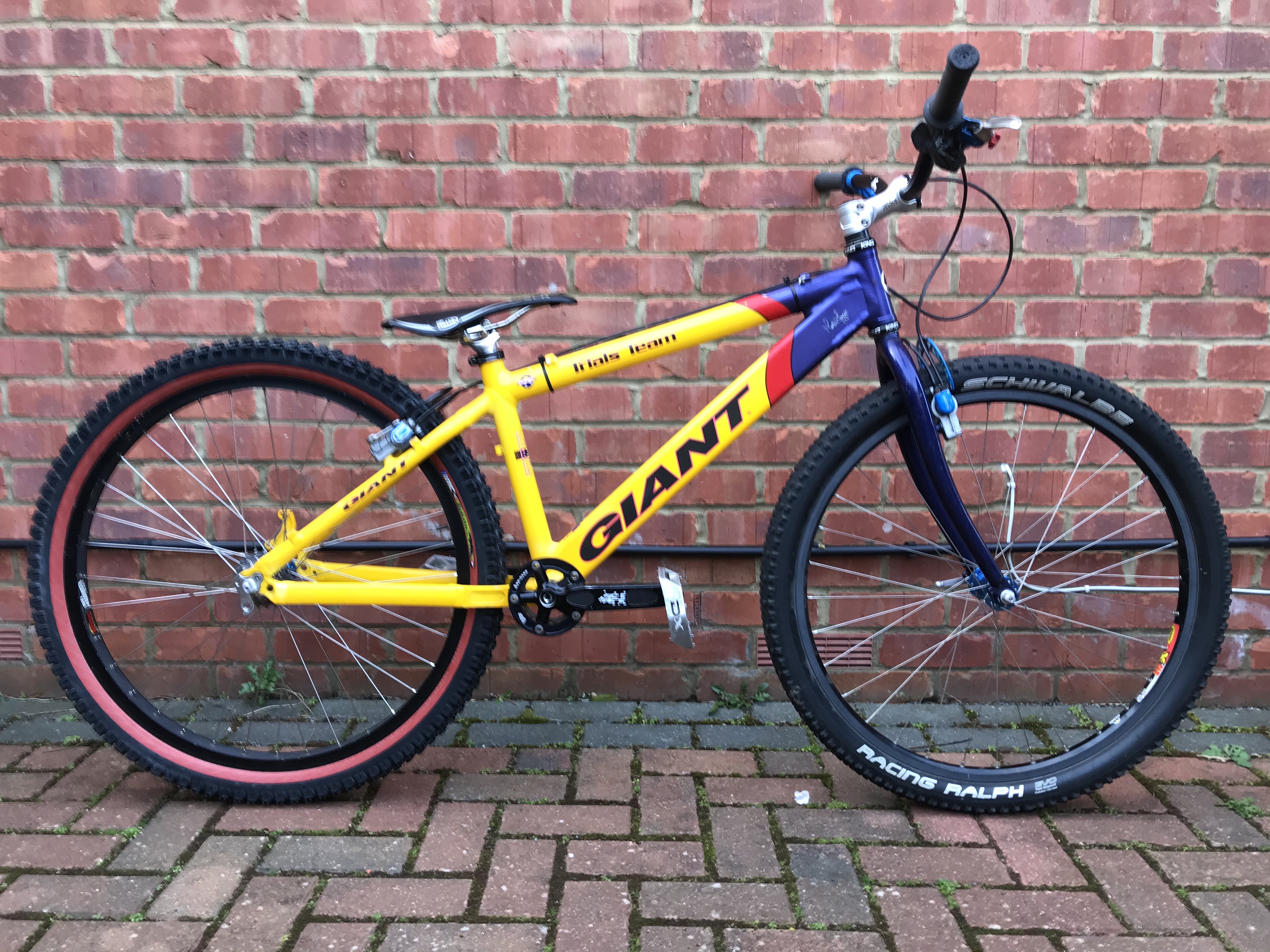 Giant 2025 trials bike